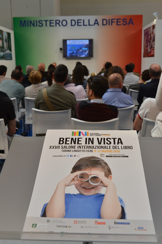 Stand-Difesa-Salonedellibro-Torino2014.JPG