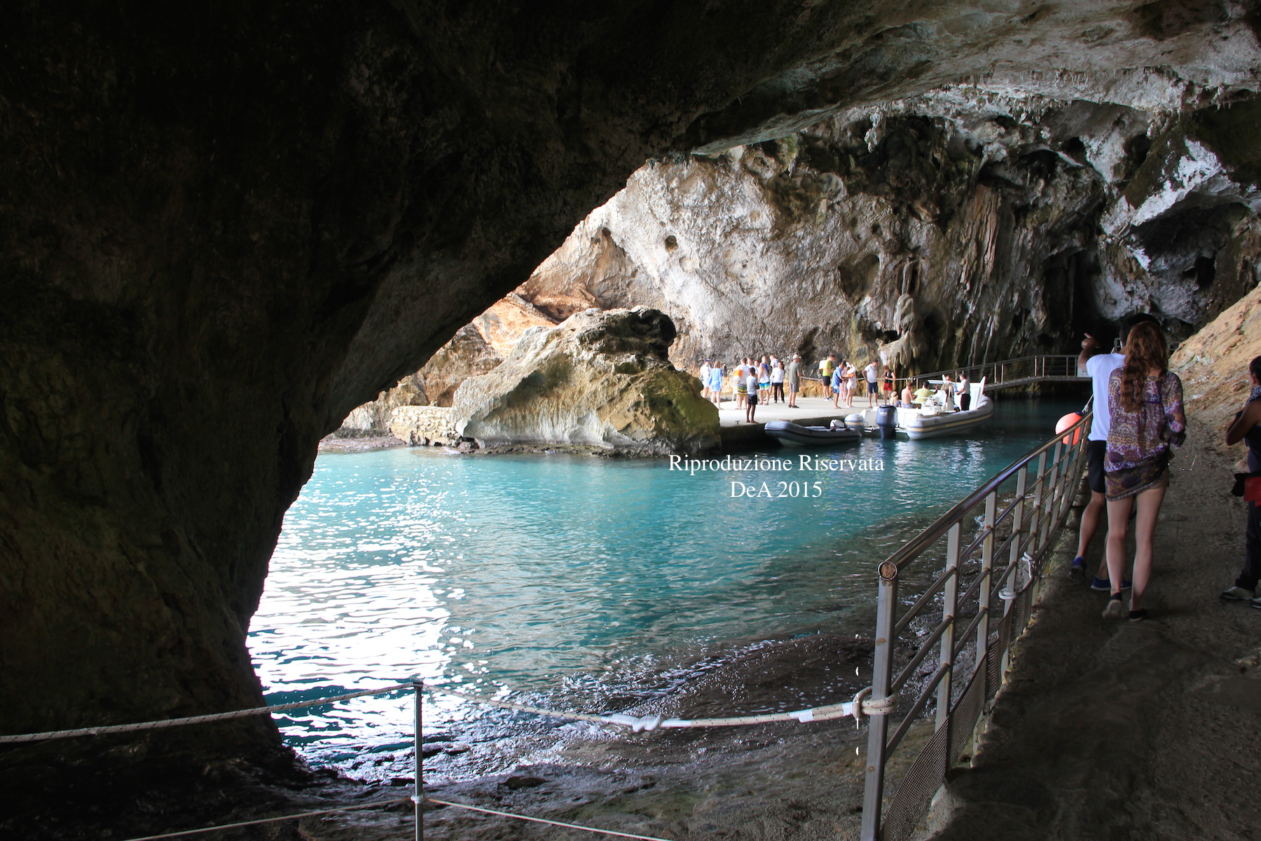 Ingresso-Interno-Grotta-Bue.JPG