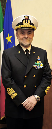 foto_articoli/nlamtv264k3azjey5ybpn/Ammiraglio-Binelli.jpg