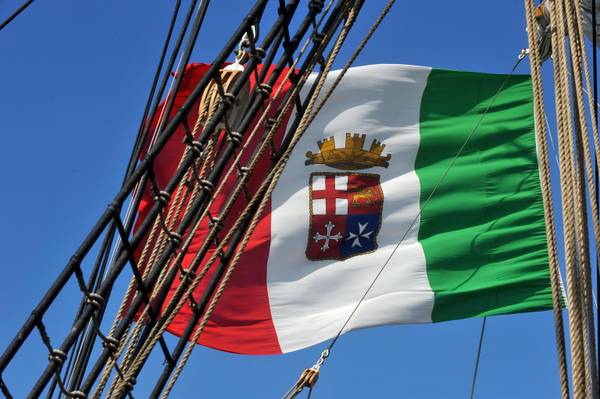 /Bandiera-Marina-Militare
